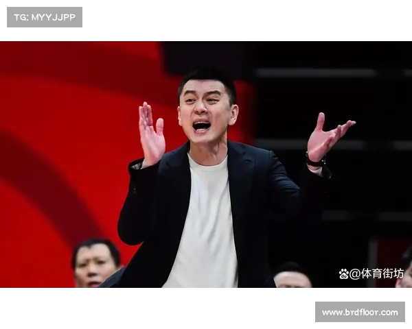 辽宁男篮夏训正式启动!杨鸣治军严苛 + 形象亮眼,弗格离队后内线重建迫在眉睫 辽宁男篮夏训正式启动!杨鸣治军严苛 + 形象亮眼,弗格离队后内线重建迫在眉睫